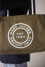 Cargar imagen en el visor de la galería, Tote Medium Marc Jacobs - Beech