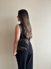 Cargar imagen en el visor de la galería, Mochila Michael Kors Jaycee Small  - Black