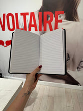 Cargar imagen en el visor de la galería, Libreta Zadig &amp; Voltaire Je M’en Fous - Noir