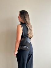 Cargar imagen en el visor de la galería, Mochila Michael Kors Jaycee Small  - Black