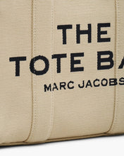 Cargar imagen en el visor de la galería, The Tote Bag Marc Jacobs Jacquard Medium - Warm Sand