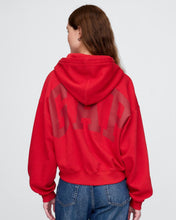 Cargar imagen en el visor de la galería, Poleron Gap VintageSoft Arch Logo Cropped Hoddie - Tomate Sauce Red