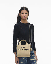 Cargar imagen en el visor de la galería, The Tote Bag Marc Jacobs Jacquard Small - Warm Sand