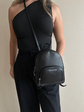 Cargar imagen en el visor de la galería, Mochila Michael Kors Jaycee Small  - Black