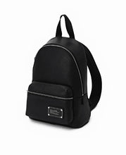 Cargar imagen en el visor de la galería, Mochila Marc Jacobs Small Backpack - Black
