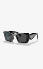 Cargar imagen en el visor de la galería, Gafas de Sol Prada - Triangulares