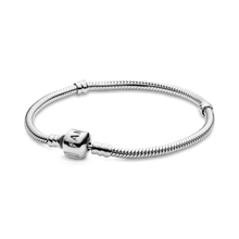 Cargar imagen en el visor de la galería, Pulsera Pandora Moments - Broche Barril